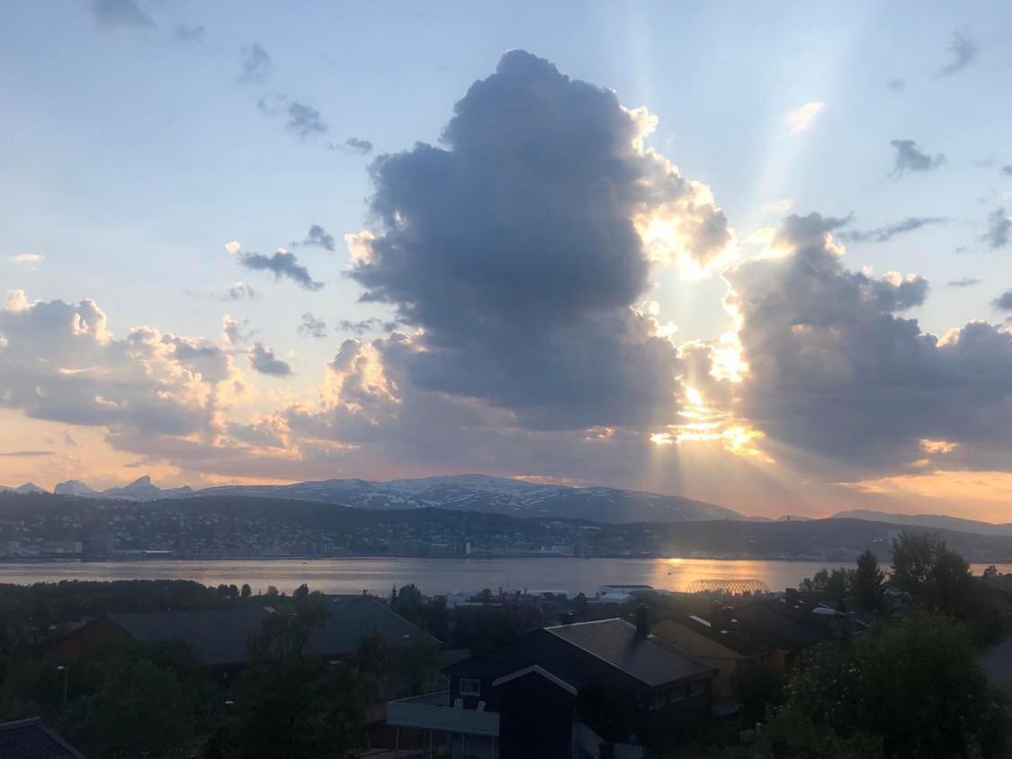 Large House With Spectacular View Villa Tromso Ngoại thất bức ảnh